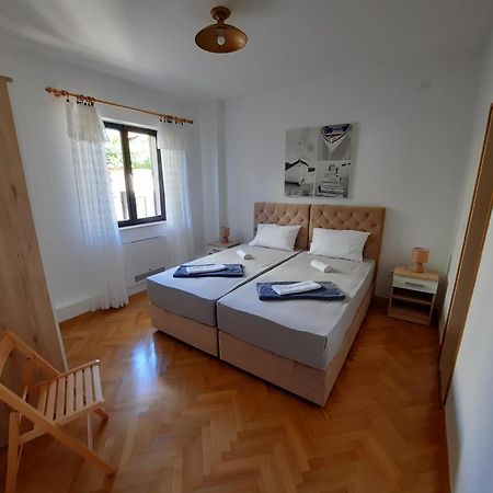 Bed and Breakfast Pansion Drvo Supetar Exterior foto