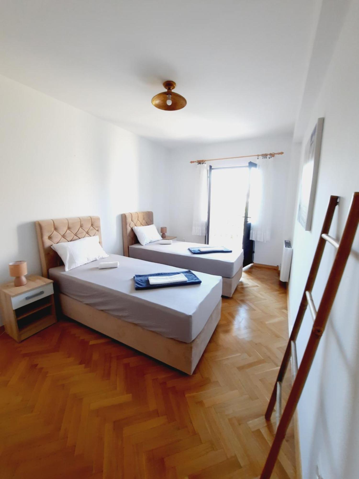 Bed and Breakfast Pansion Drvo Supetar Exterior foto